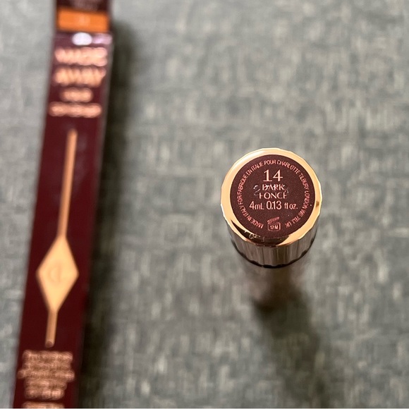 Charlotte Tilbury Magic Away Liquid Concealer #14 - Picture 2 of 11